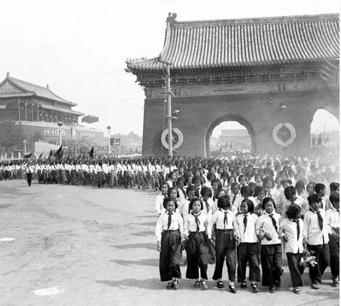 看myjson文件是否在生成文章时自动执行啊？